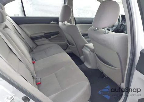 2011 Honda Accord 2.4 Lx z USA, uszkodzony, nr VIN 1HGCP2F39BA039559